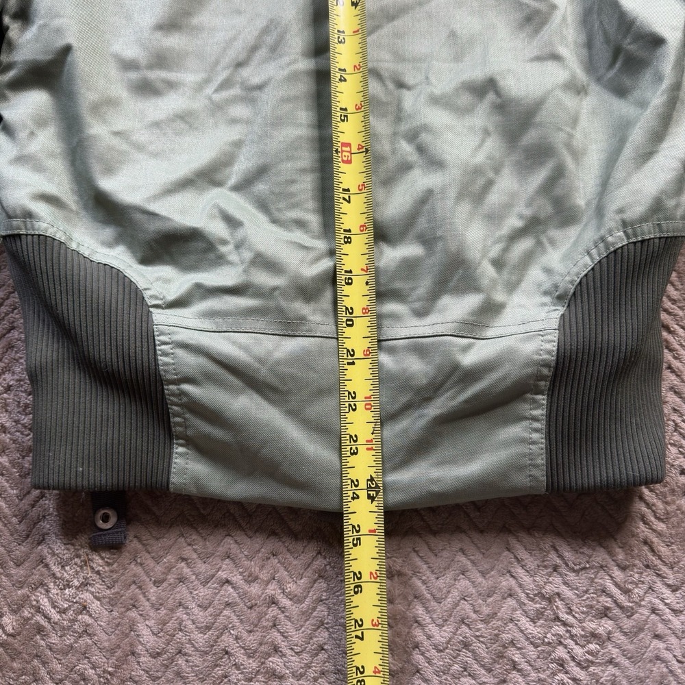 686 Woman's Snowboarding Jacket Green Pink Size XS Winter Gear - Picture 8 of 9